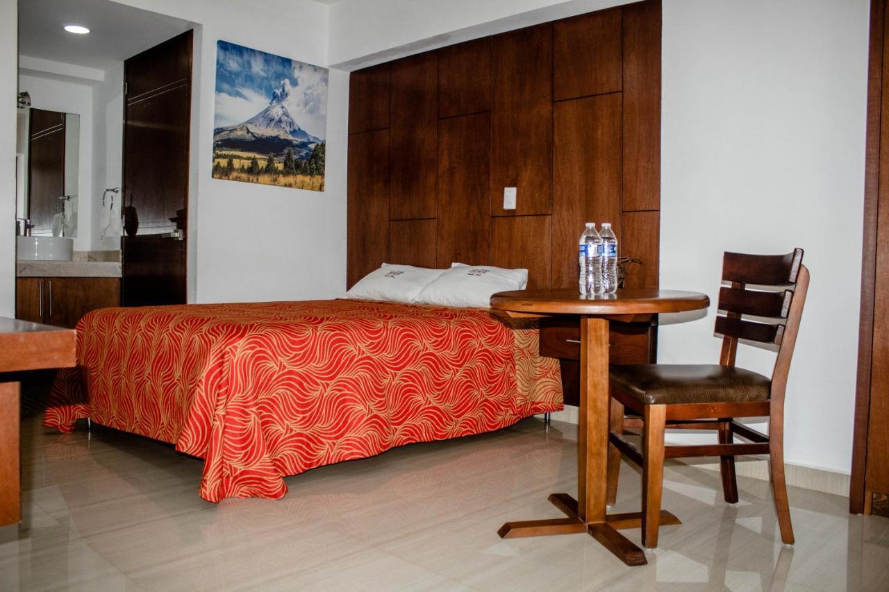 Hotel Rru Puebla Exteriör bild
